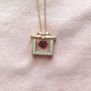 A Beautiful Rose Gold Plated 925 Silver Necklace with Heart in Gift Box Pendant